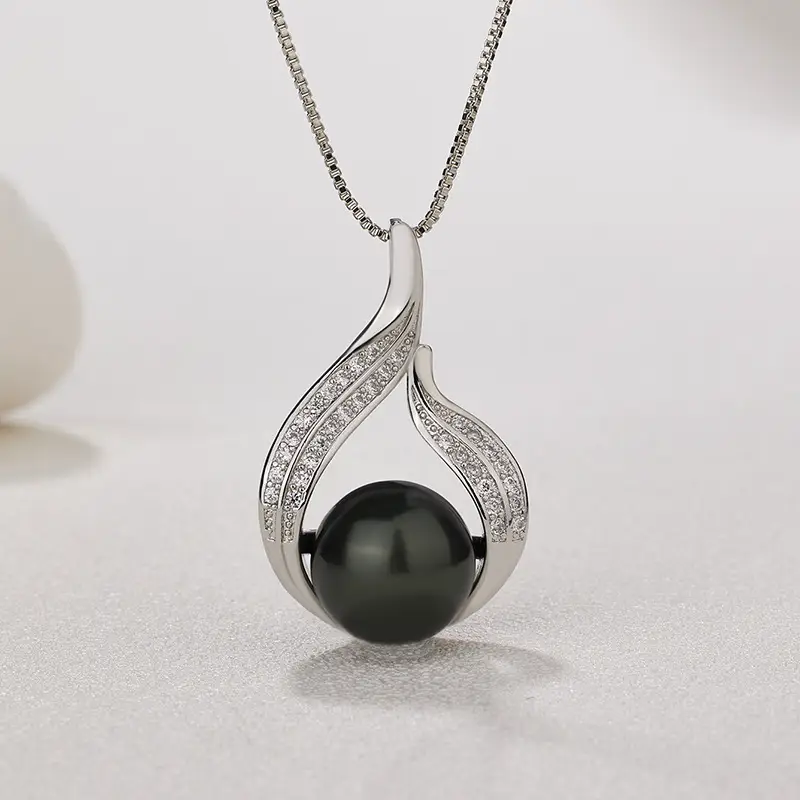 Black Pearl Tahitian Pearl Pendant with Zircon Beading - Image 4