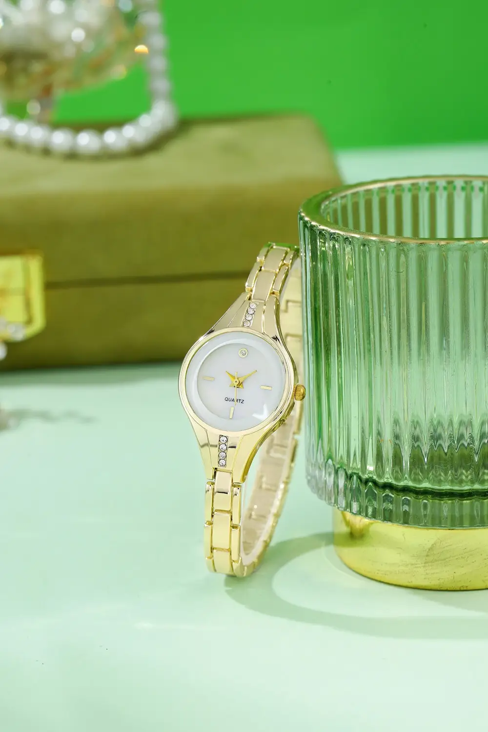 Girls Crystal Bracelet Watch Set for Girls — feature 2