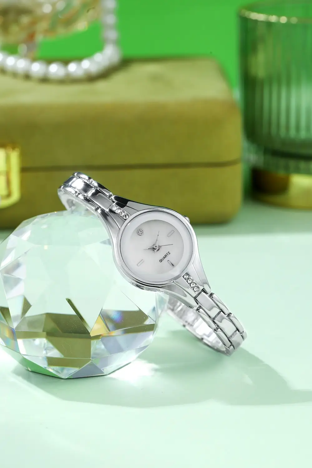 Girls Crystal Bracelet Watch Set for Girls — feature 3