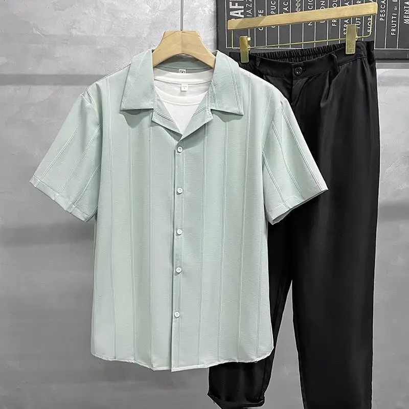 Men's Light Green Short Sleeve Shirt with Black Pants - Image 2