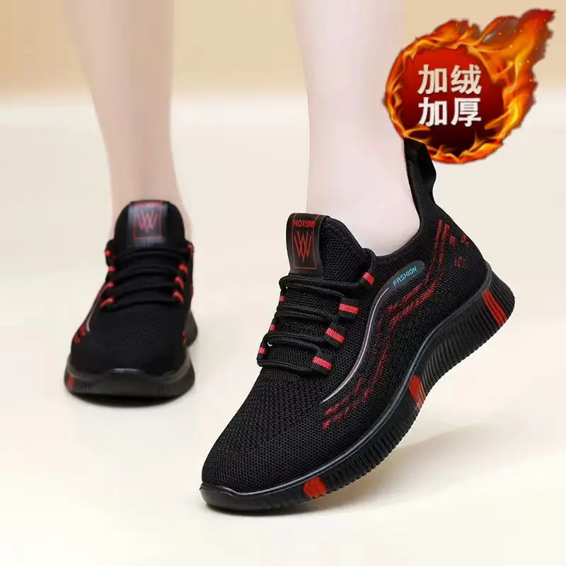 Autumn and winter plus velvet new flying weaving women's shoes walking lightweight soft bottom sports shoes all-match casual shoes cotton shoes - Image 3