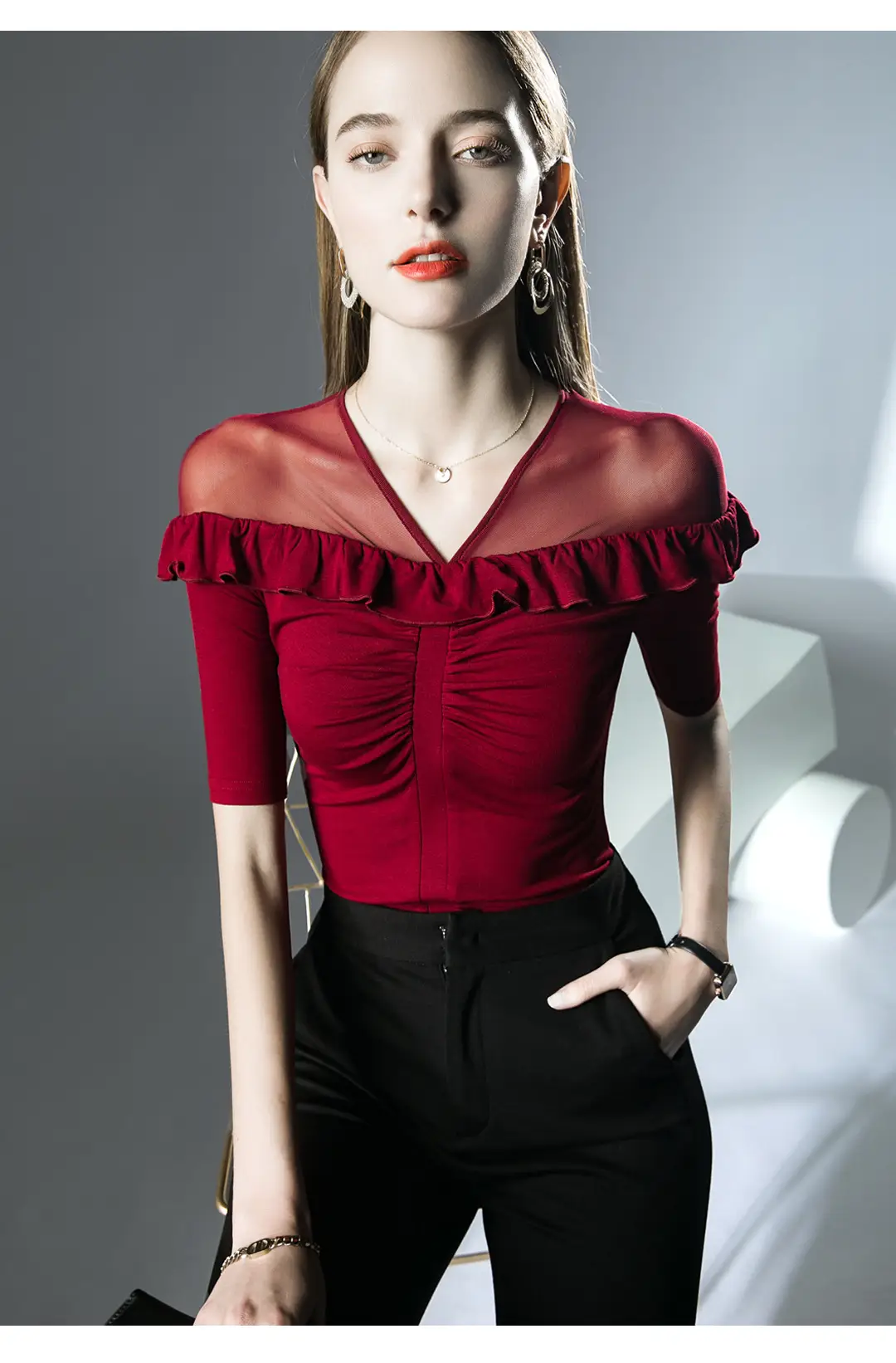 Western-style ruffled top micro-transparent mesh half sleeve black — feature 16