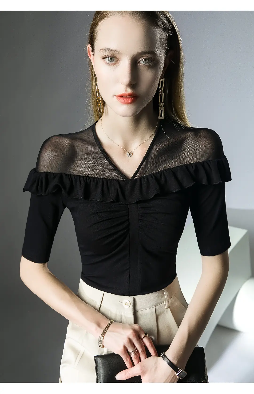 Western-style ruffled top micro-transparent mesh half sleeve black — feature 5