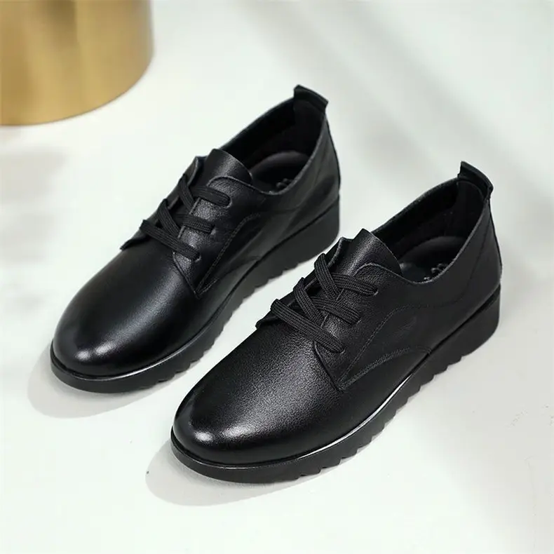 Women's Black Leather Flat Work Shoes for Restaurant & Hotel Use — feature 6