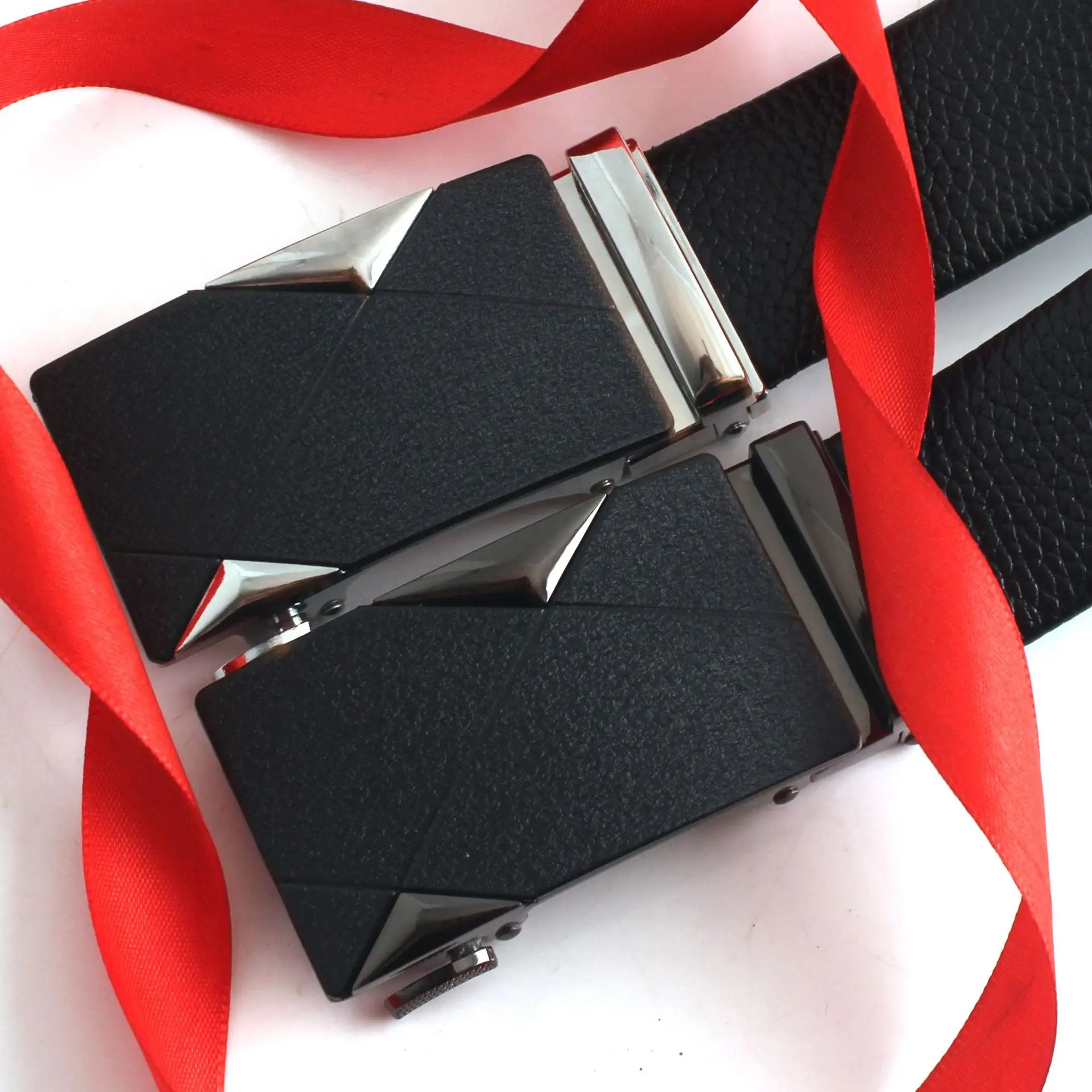 Hongsheng Men's Black Leather Belt with Automatic Buckle - Image 4