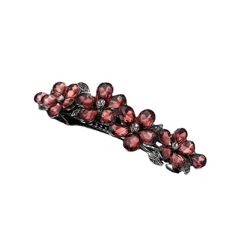Crystal Hollow Hair Clip for Women Gold Sparkle - Image 9