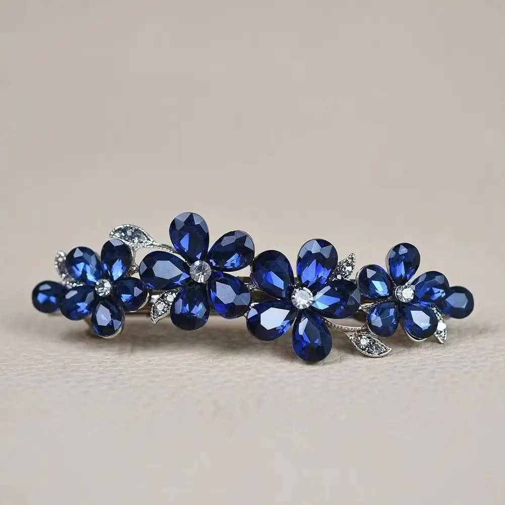Crystal Hollow Hair Clip for Women Gold Sparkle - Image 2