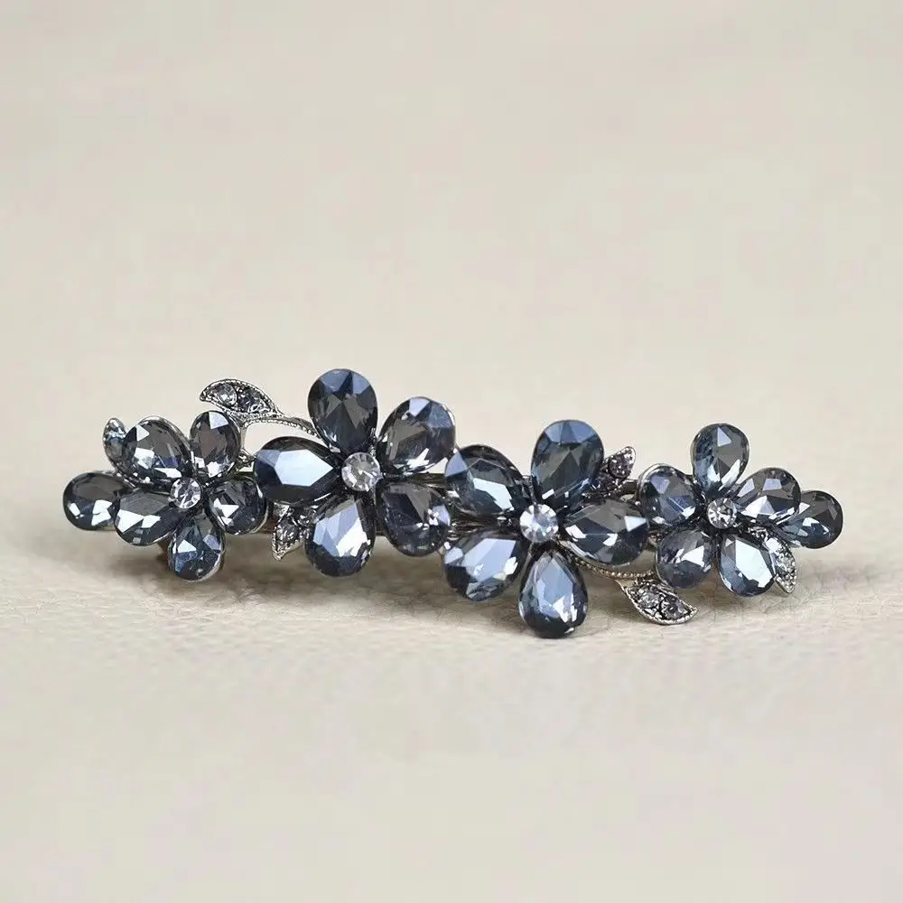 Crystal Hollow Hair Clip for Women Gold Sparkle - Image 4