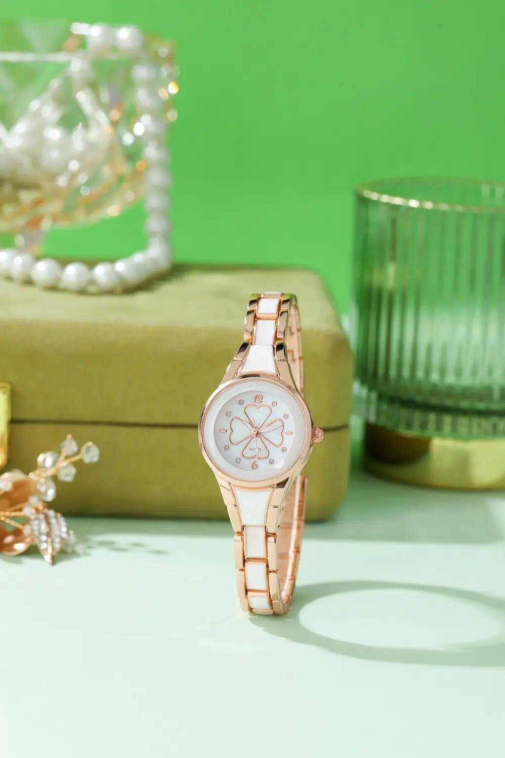 Women's Rhinestone Watch Gold White Steel Strap — feature 3