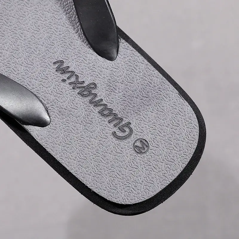 2024 Men's Black Flat Thong Sandals — feature 17