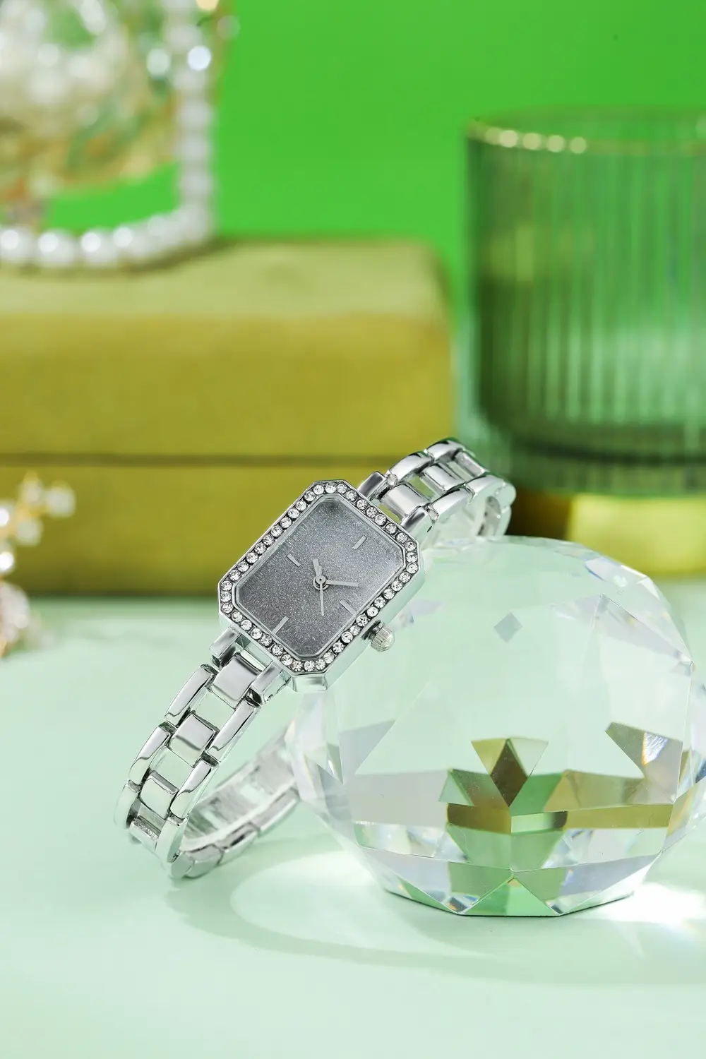 Women's Gold Plated Quartz Watch with Diamond Dial — feature 3