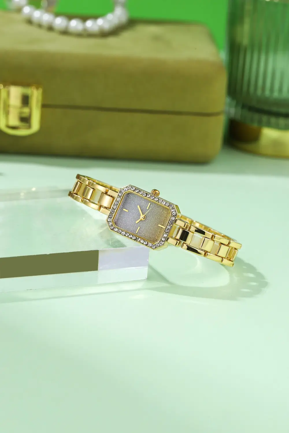 Women's Gold Plated Quartz Watch with Diamond Dial — feature 4