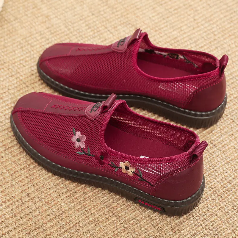 26-Year-Old Summer New Style Old Beijing Cloth Shoes for Women, Non-Slip Soft Sole, Breathable and Comfortable Slip-On Shoes for Middle-Aged and Elderly Mothers - Image 6