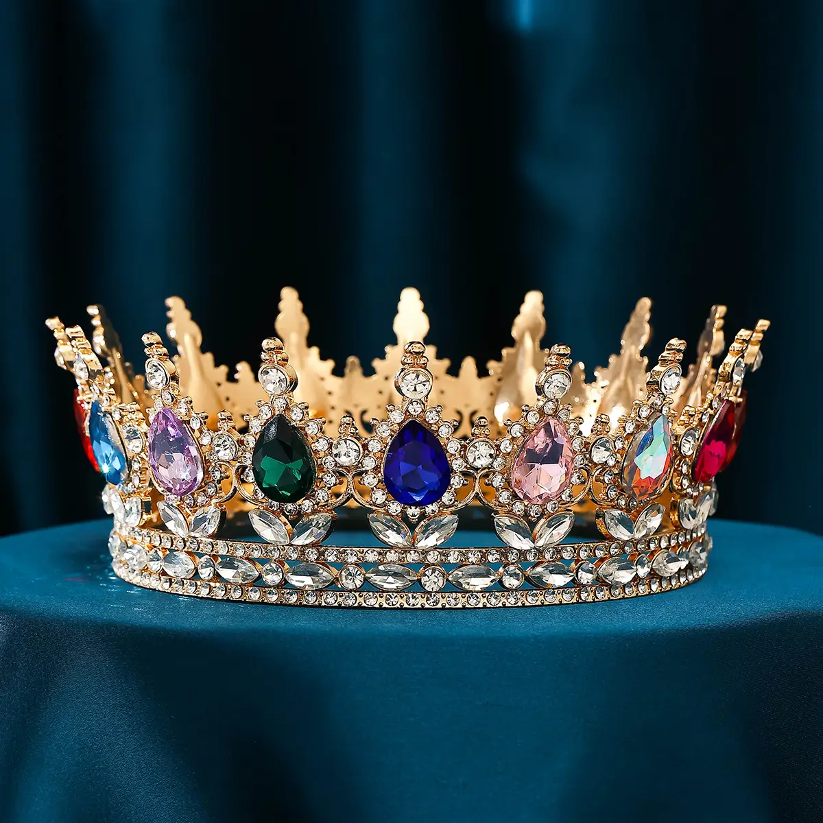 Golden-bottomed colorful rhinestones
