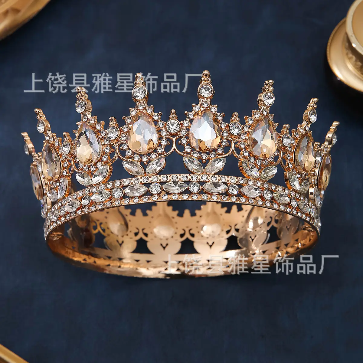 Luxury Rhinestone Crown for Bridal & Formal Wear - Image 16