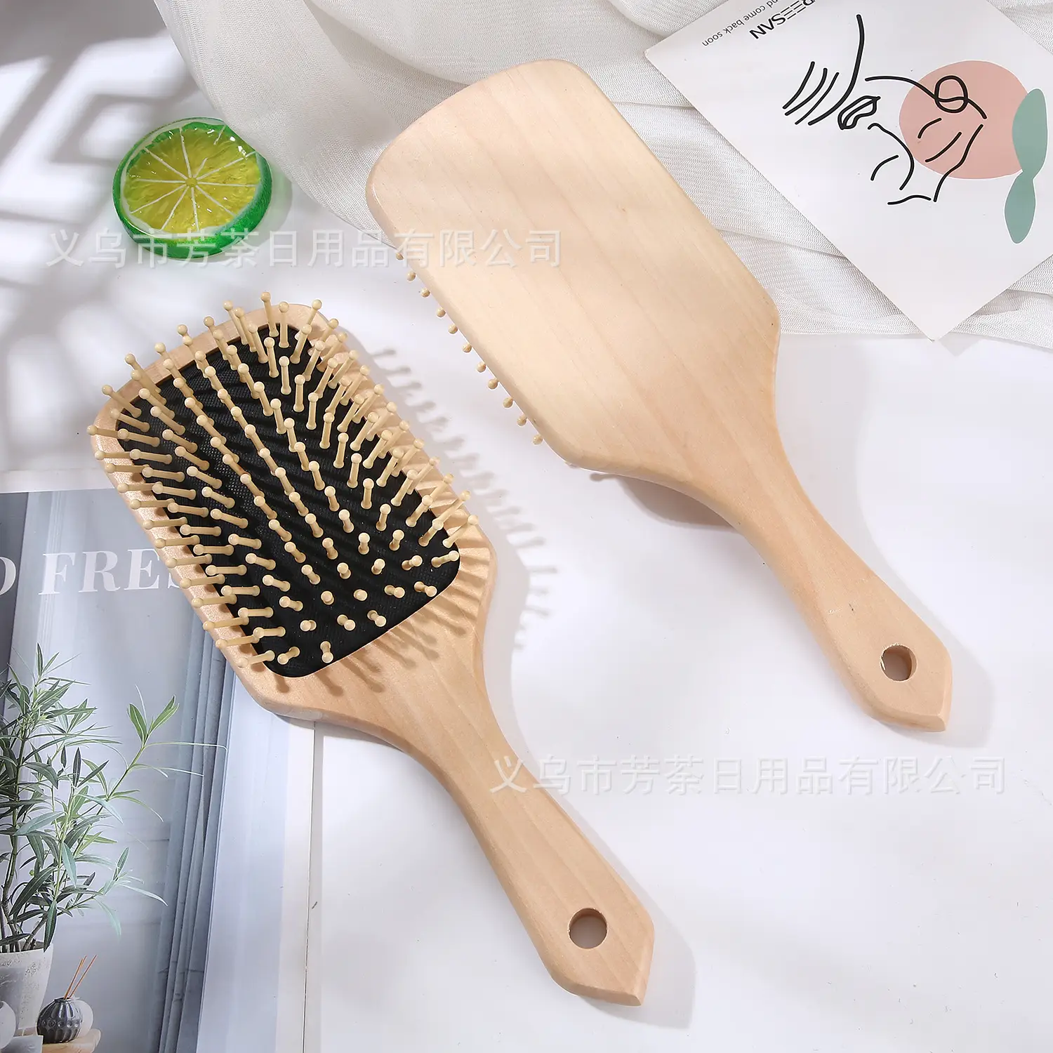 Wooden Hair Brush for Scalp Massage and Detangling — feature 2