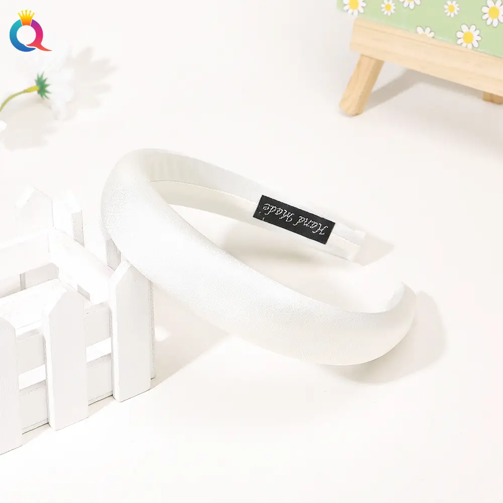 Wide-Brimmed Headband with Face Wash & Hair Accessories