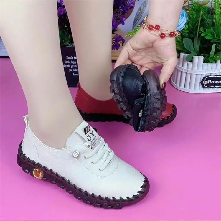 Soft Leather Single-layer Shoes Summer Comfortable Flat Lace-up Shoes for Moms Wide and Chubby Feet Beef Sole Soft Bottom Middle-aged Women's plus size Shoes — feature 4