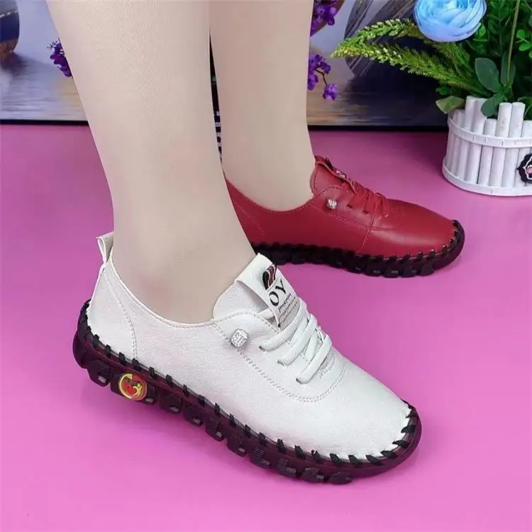 Soft Leather Single-layer Shoes Summer Comfortable Flat Lace-up Shoes for Moms Wide and Chubby Feet Beef Sole Soft Bottom Middle-aged Women's plus size Shoes — feature 5