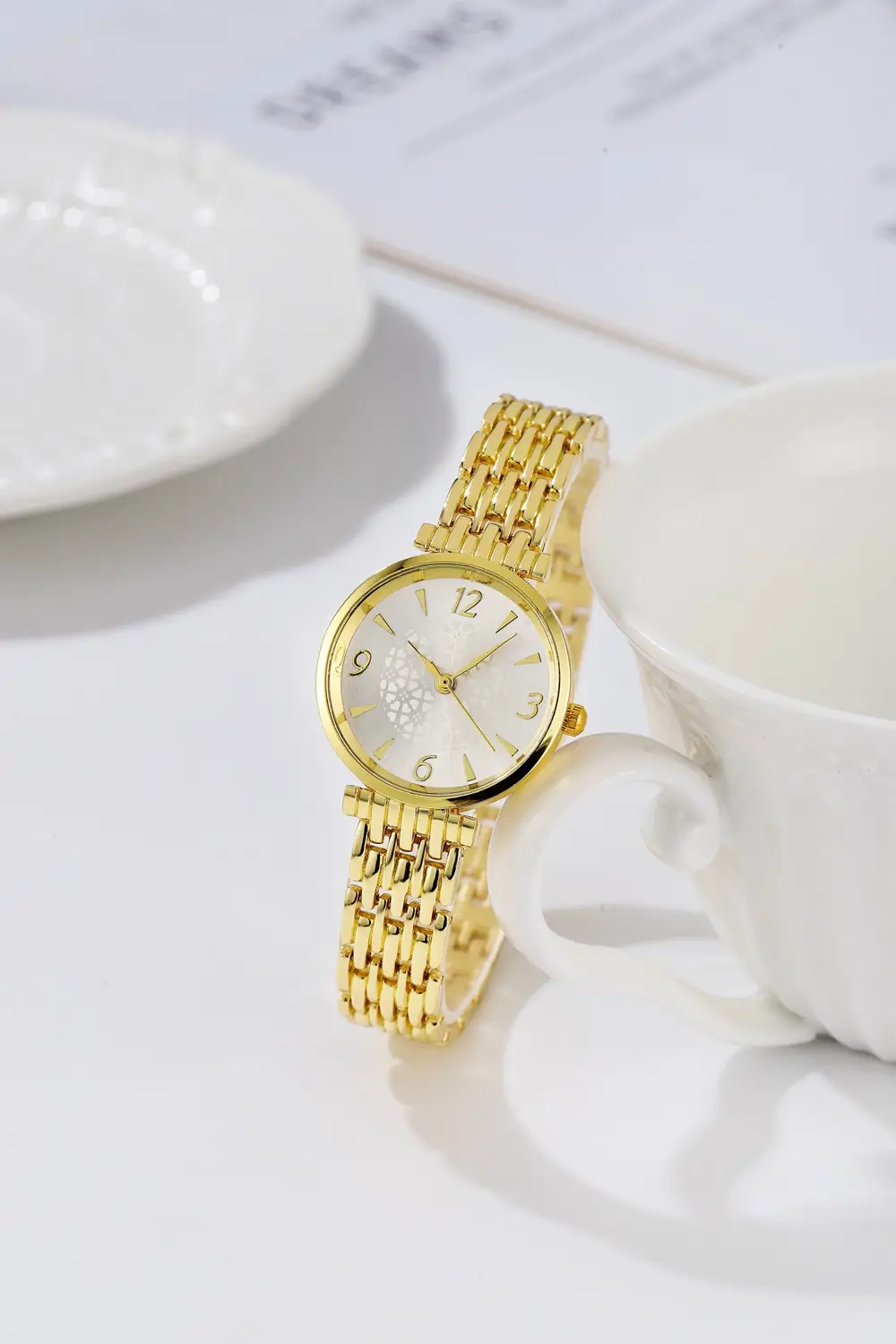 Rose Gold Digital Watch for Women with Chain Strap — feature 4