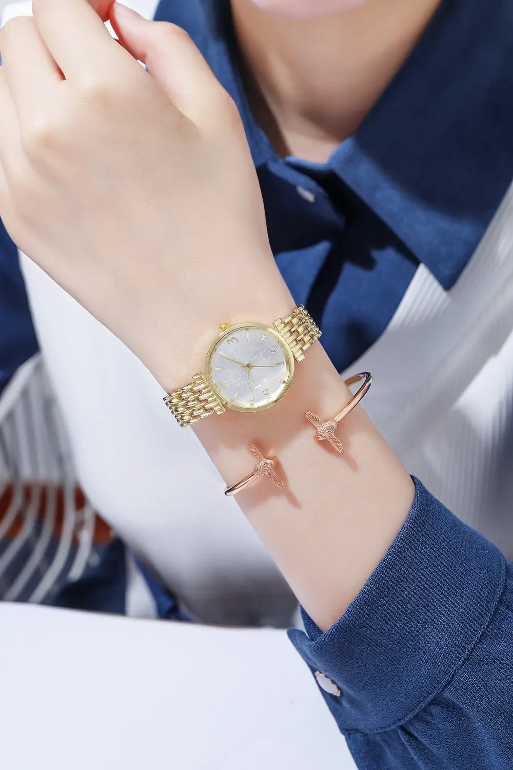 Rose Gold Digital Watch for Women with Chain Strap — feature 6