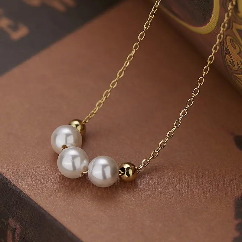 Trendy Pearl Baroque Necklace for Women