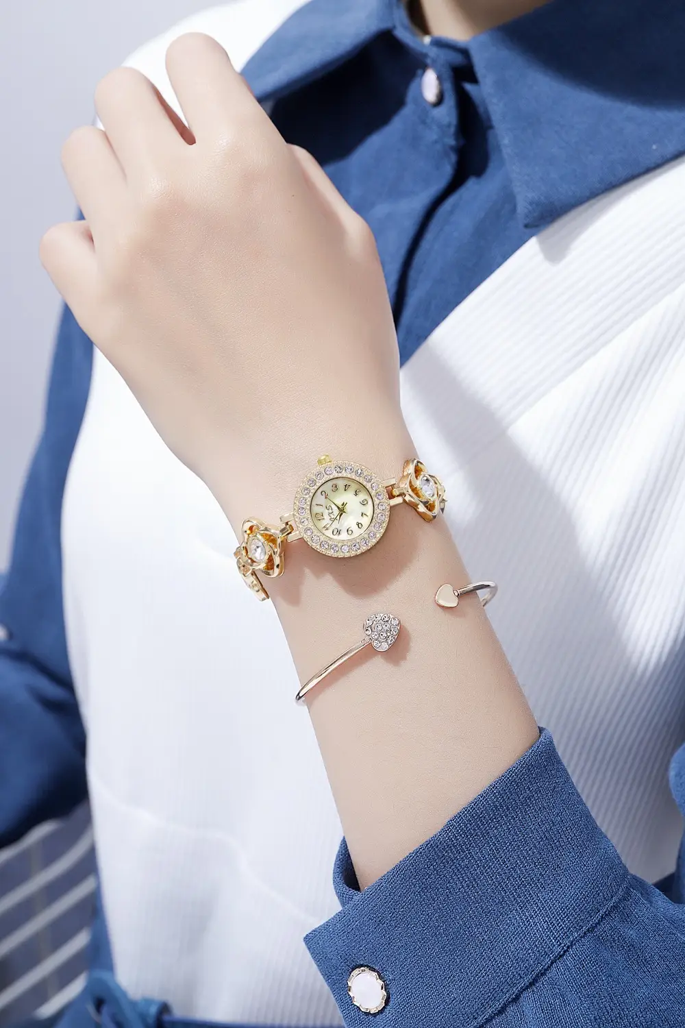 Ladies Rhinestone Bracelet Watch with Heart Charm — feature 6