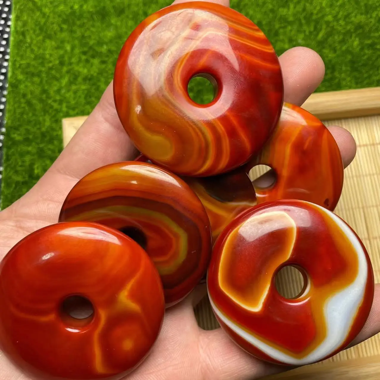 Warring States Red Agate Buckle 50mm High Gloss - Image 2