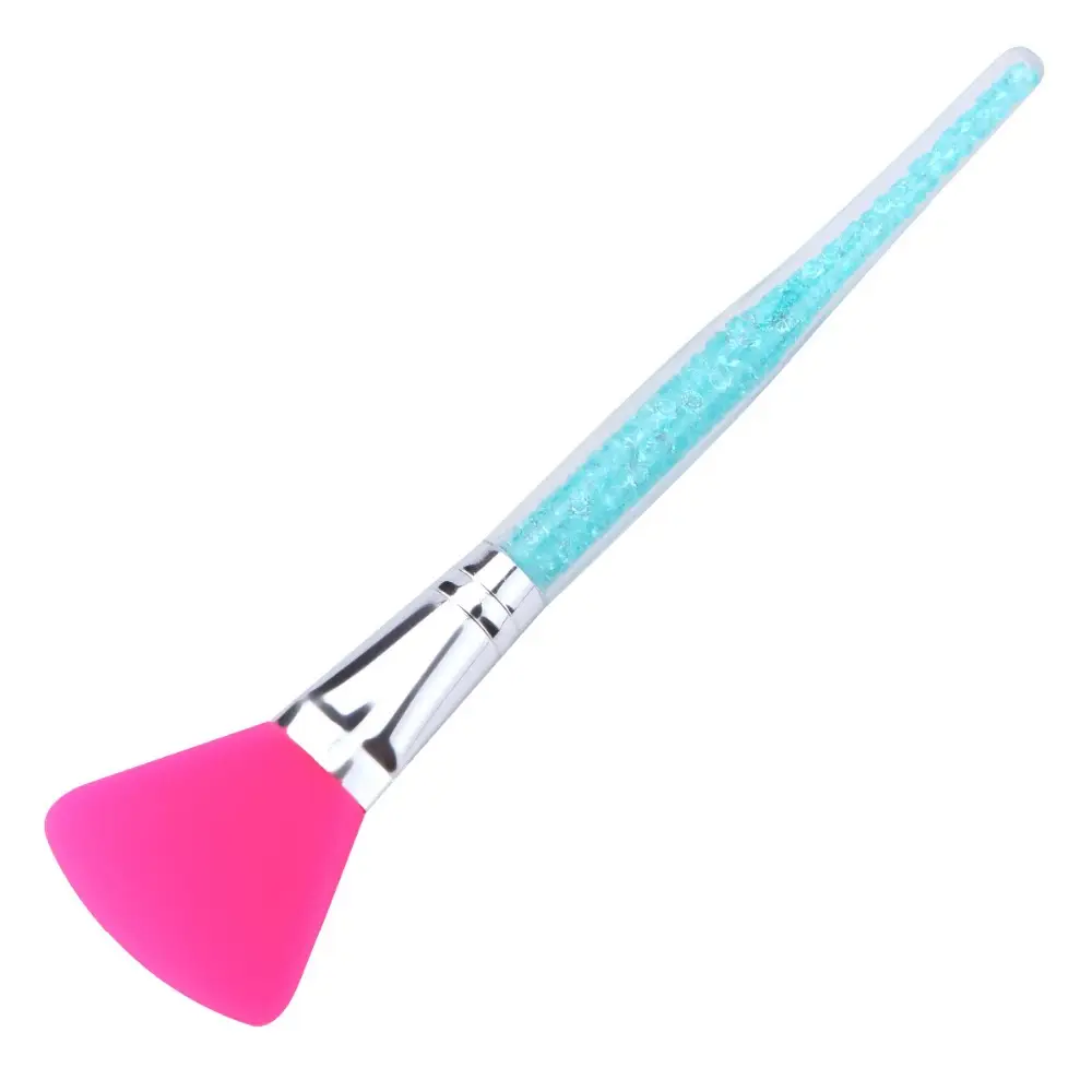 Silicone Mask Brush with Rhinestone Rod Set — feature 5