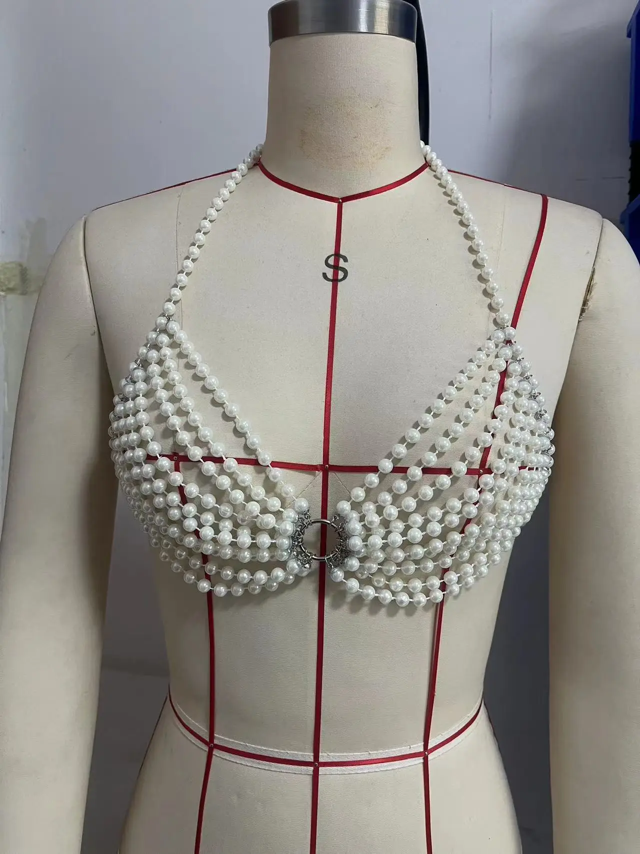 Black Pearl Chain V-Neck Vest for Women — feature 4