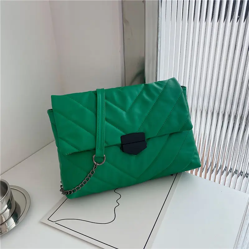 Black Quilted Crossbody Bag for Women 2023