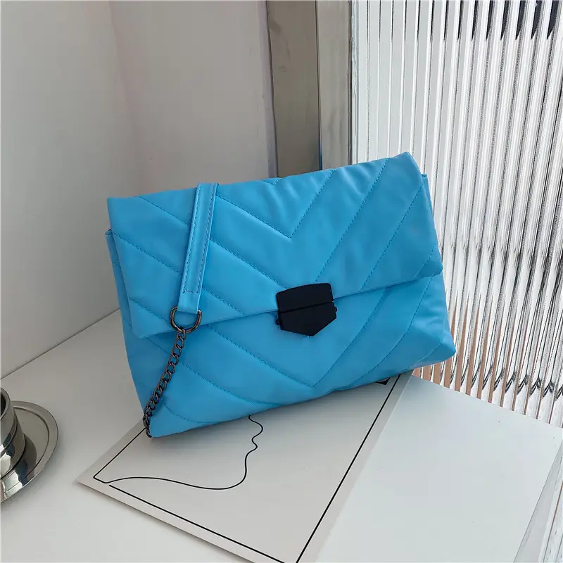 Black Quilted Crossbody Bag for Women 2023