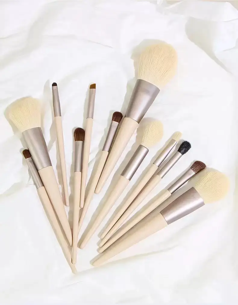 12-Piece Makeup Brush Set Soft Animal Hair for Blush & Concealer β feature 3
