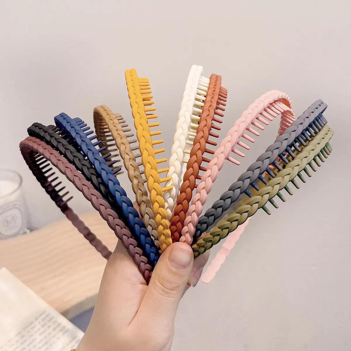 Color Frosted Toothed Hairbands for Women — feature 1