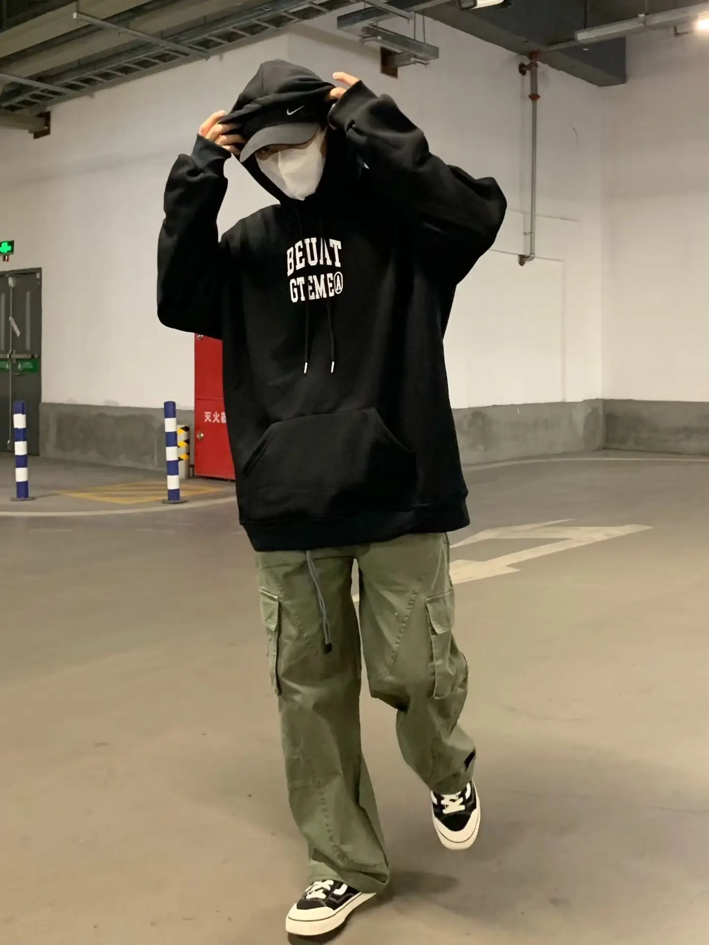 Men's Crane Pants Solid Color Winter Loose Trendy Casual Pants — feature 2