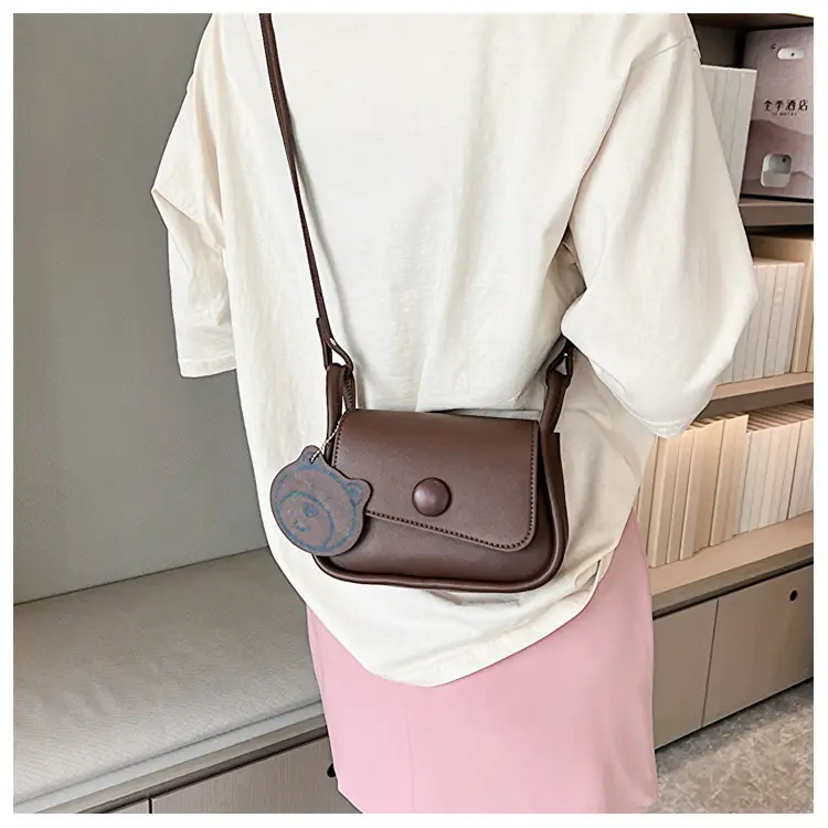 Retro Bear Design Shoulder Crossbody Bag White Brown — feature 12