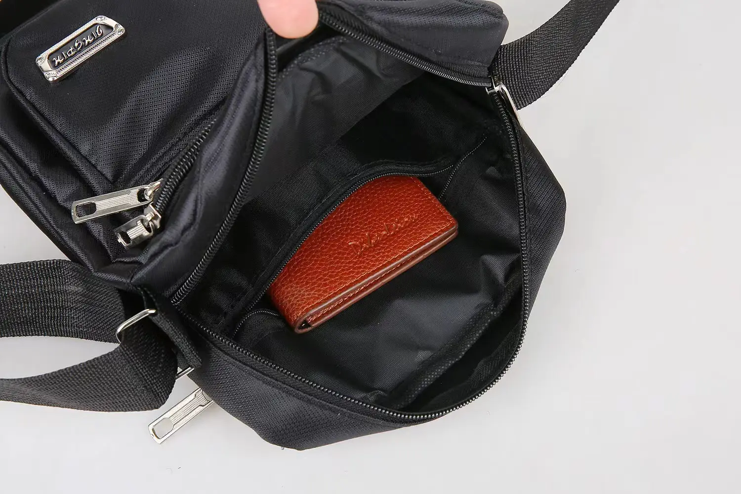 Men's Black Oxford Shoulder Messenger Bag — feature 8