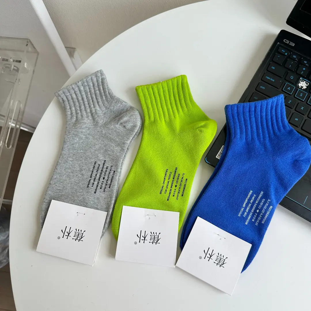 Spring and Summer New Socks for Men, Solid Color Mid-Calf Cotton Socks, Colorful Sports Socks, Basic Casual College Style Breathable Men's Socks — feature 13