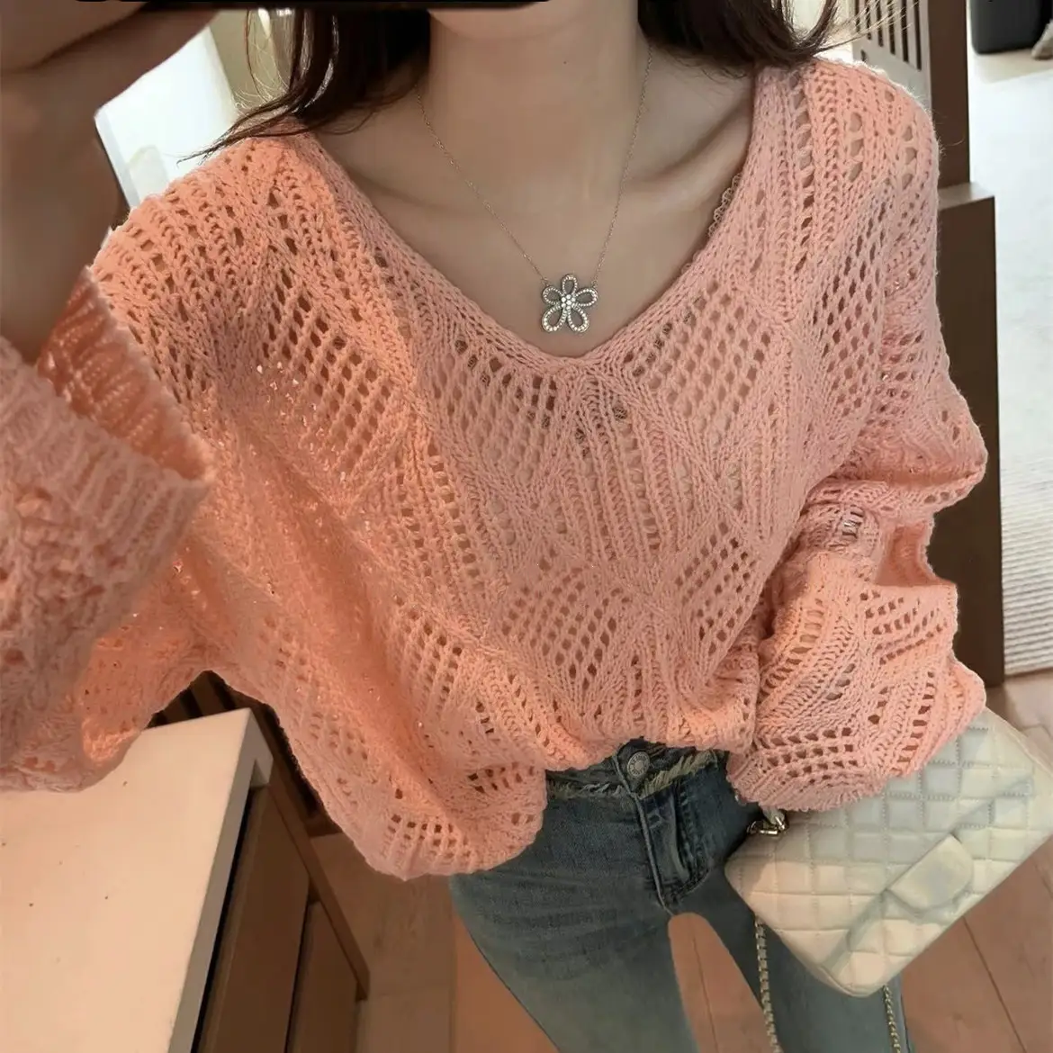 2025 Summer Knitted V-Neck Top for Women — feature 1