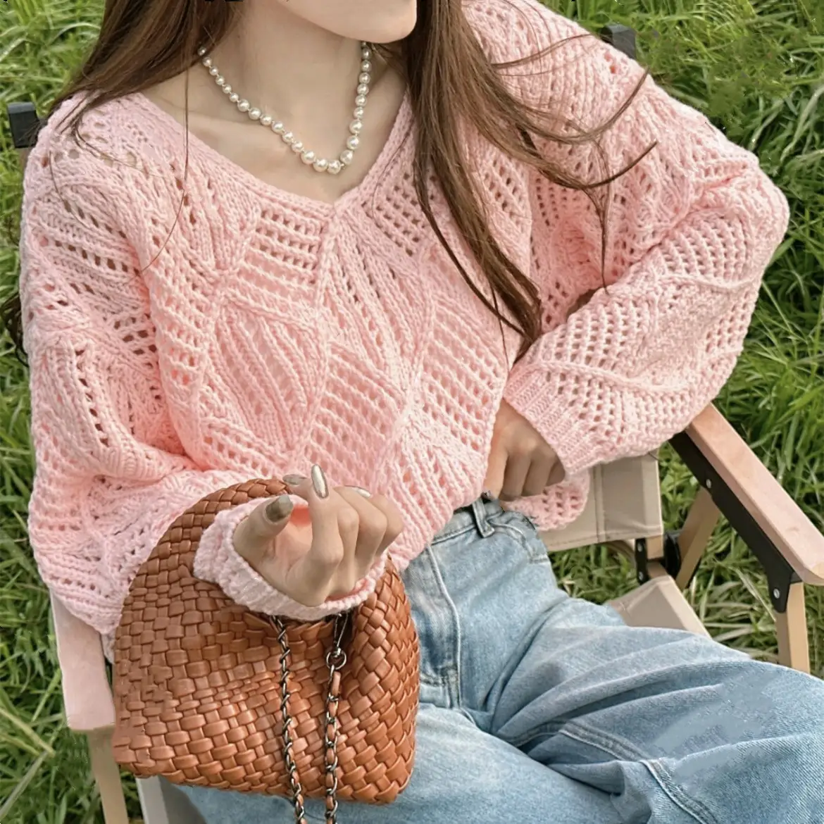 2025 Summer Knitted V-Neck Top for Women — feature 2