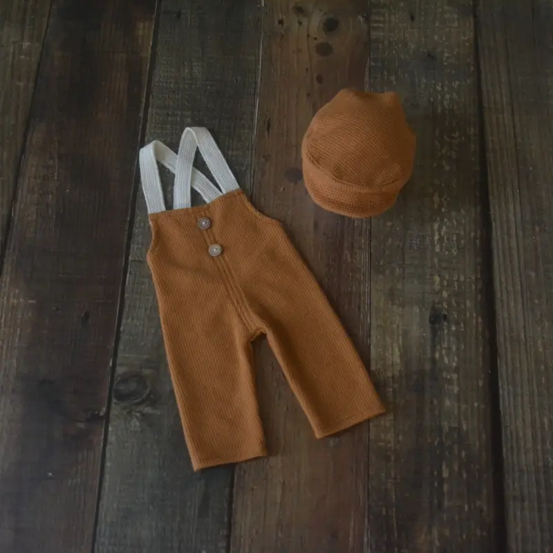 White Cotton Baby Hat & Pants Set for Newborns - Image 3
