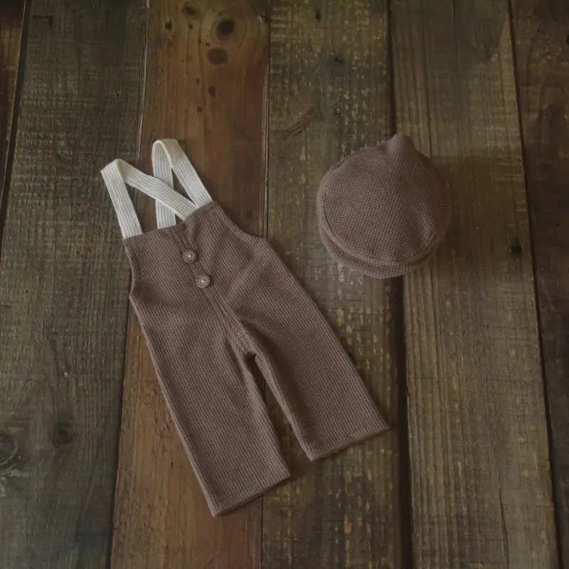 White Cotton Baby Hat & Pants Set for Newborns - Image 4