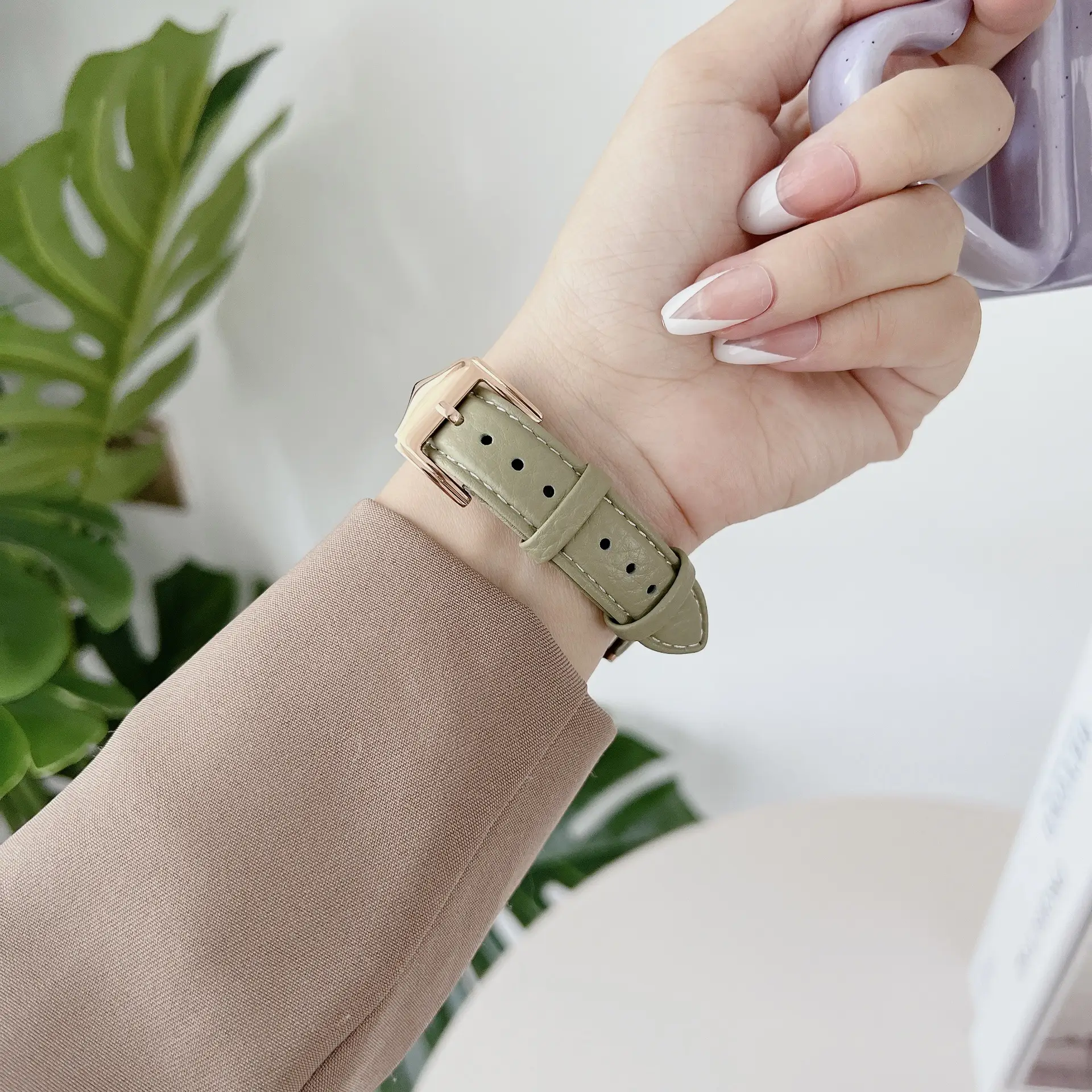 Apple Watch 10/987 Leather Strap Small Waist — feature 5