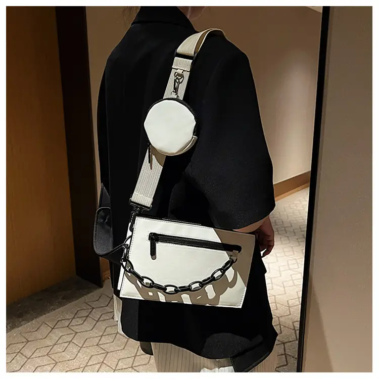 White Chain Strap Shoulder Bag for Women — feature 9