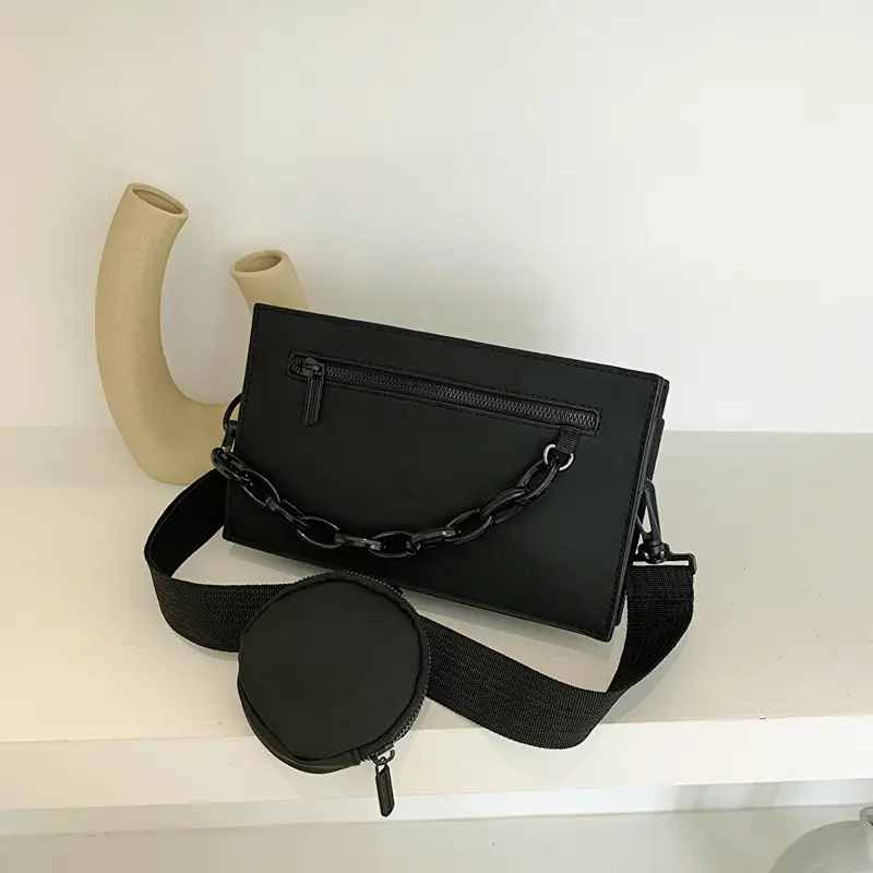 White Chain Strap Shoulder Bag for Women - Image 3