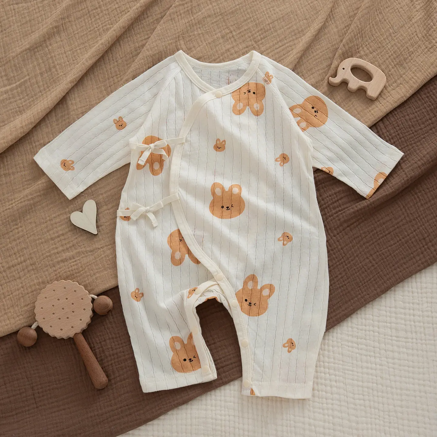 Newborn Pure Cotton Long-Sleeve Romper with Butterfly Print - Image 5