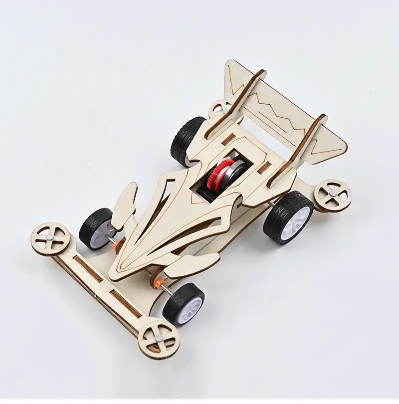Wooden Pull-Wire Trolley Back Car STEM Toy — feature 5