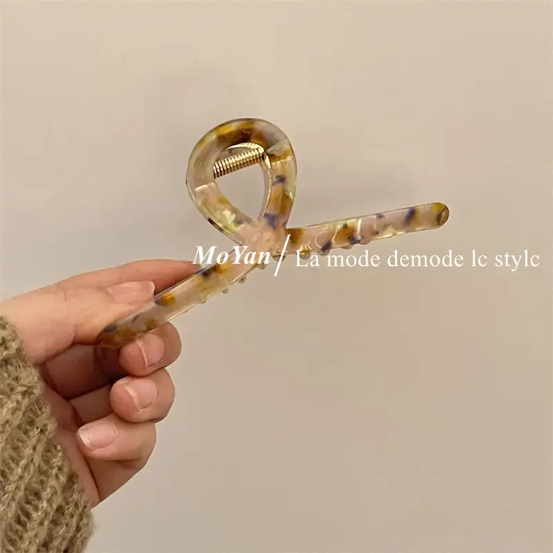 Korean Style Shark Clip for Women's Hair Grab — feature 10