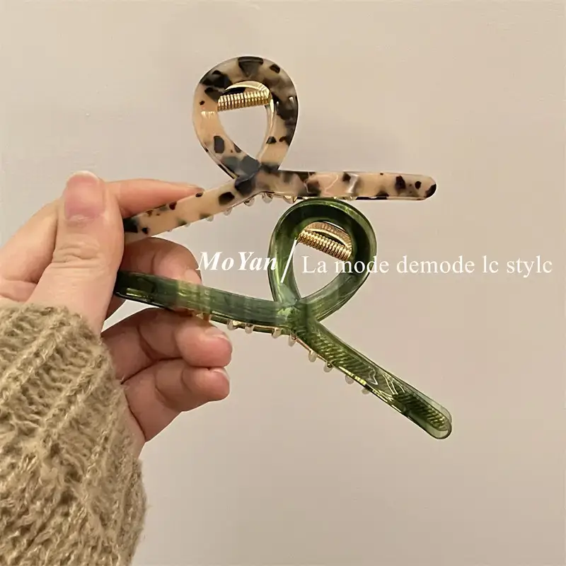 Korean Style Shark Clip for Women's Hair Grab — feature 3