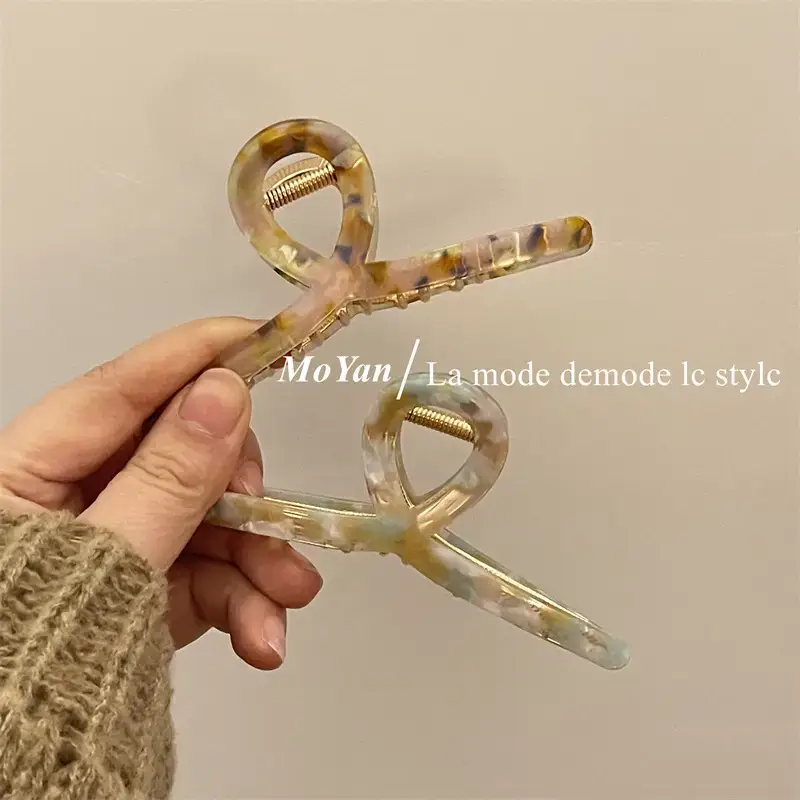 Korean Style Shark Clip for Women's Hair Grab — feature 4